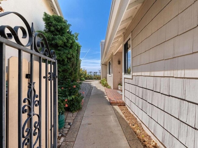 Photo - 6923 Whitecap Dr