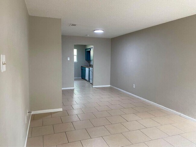 Photo - 2015 Trice Avenue Unit B