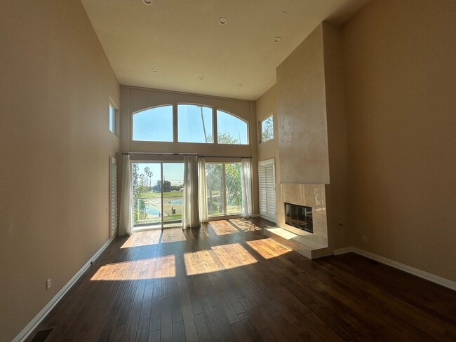 Photo - Amazing 3 story free standing contemporary house with terrific ocean views in Playa Del Rey