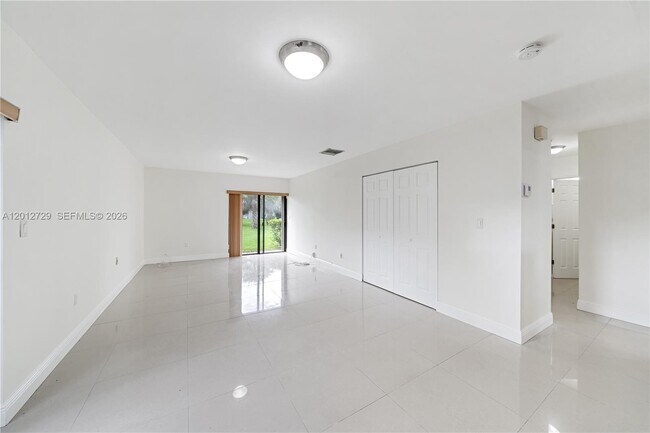 Photo - 11000 SW 112th Ave