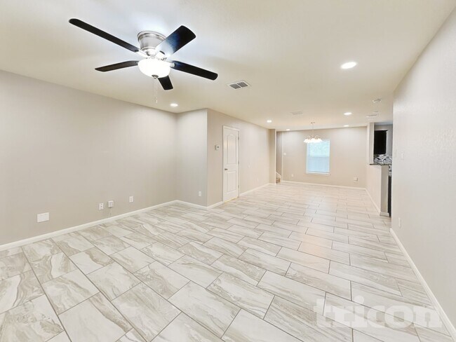 Photo - 6115 Southern Vis