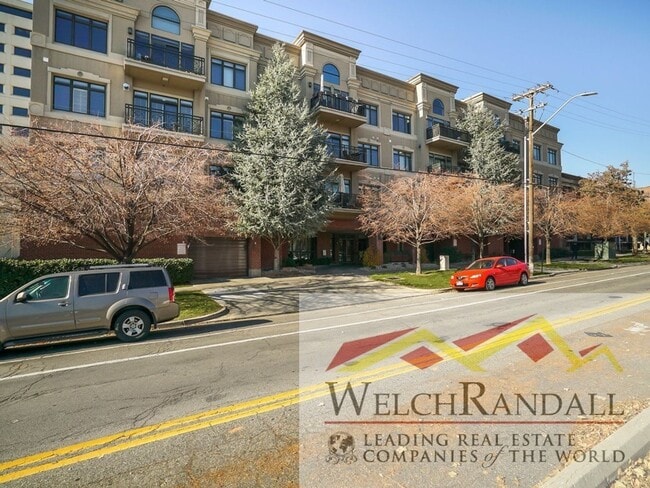 Building Photo - Spacious 2-Bedroom Condo in Prime Downtown... Unit 405