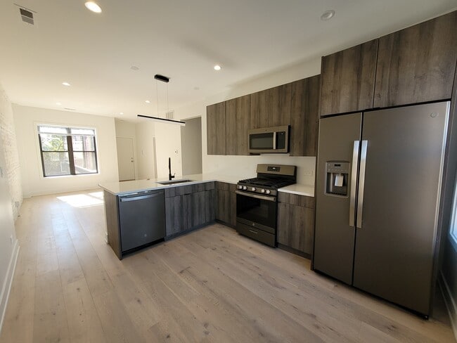 Photo - 1334 W Bryn Mawr Ave Unit 3R