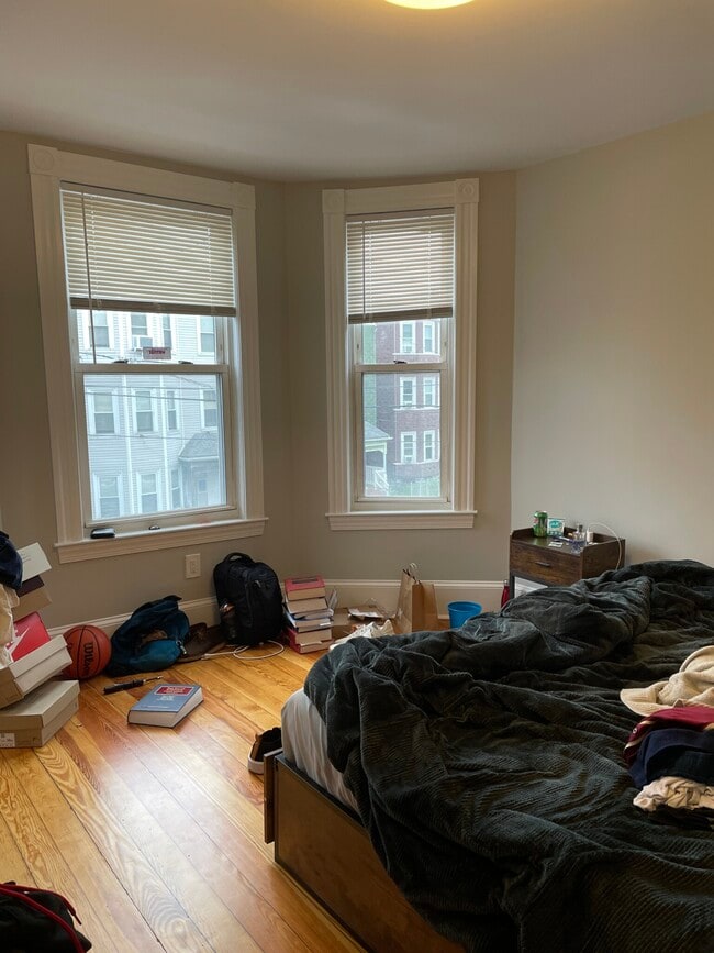 Photo - 267 E Cottage St