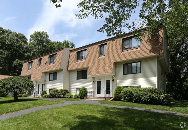 Ramblewood Apartments