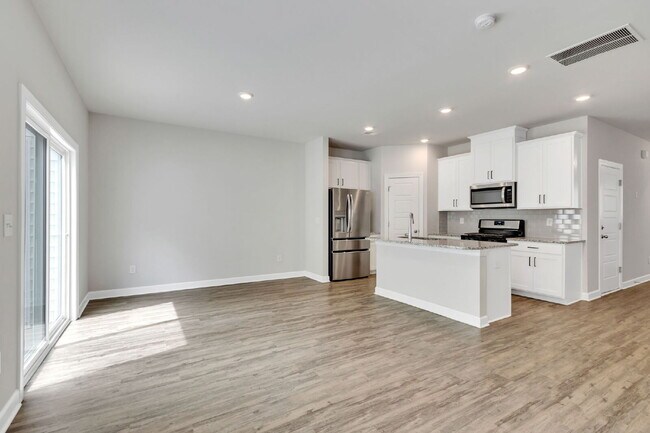 Photo - Two-story 3BR/2.5BA townhome in Foxcroft T...
