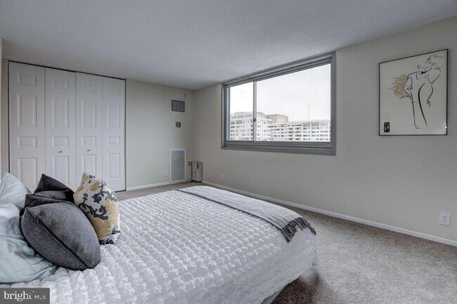 Photo - 4601 N Park Ave Unit 1404-D