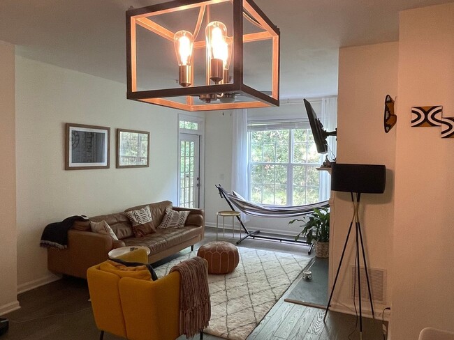 Building Photo - 3150 Woodwalk Dr SE Rental