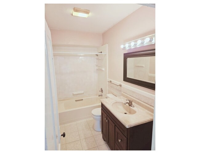 Photo - 111 Union St