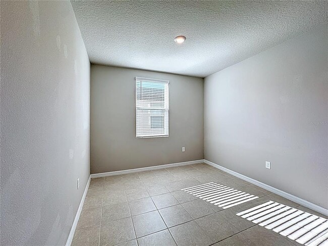 Photo - 5251 Meredrew Ln