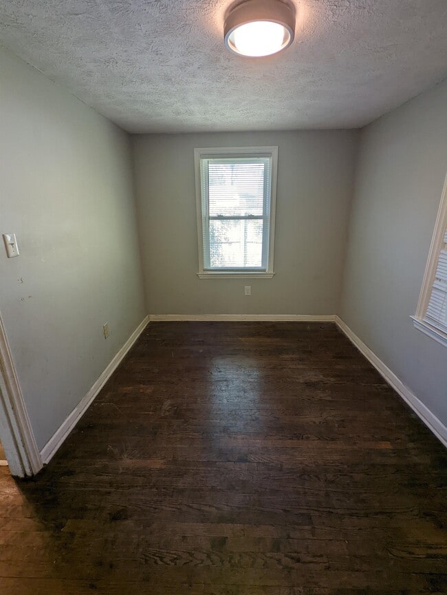 402 Bryan St Unit 1
