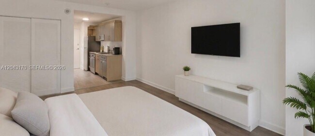 10275 Collins Ave Unit 115