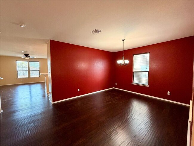 Photo - 1112 Strickling Dr