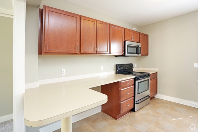 1BR, 1BA - 675 SF - Kitchen