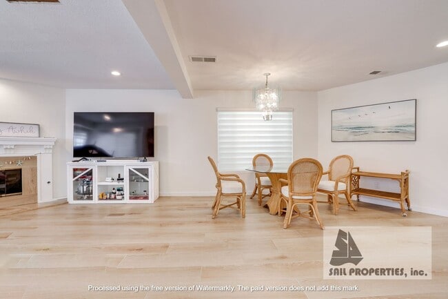 Photo - Gorgeous beach house with ocean view!