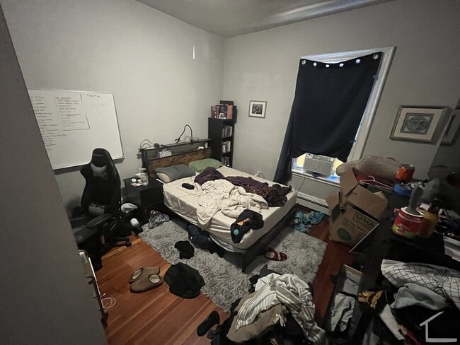 Photo - Spacious Brighton 4 Bed Available 9/1/2026