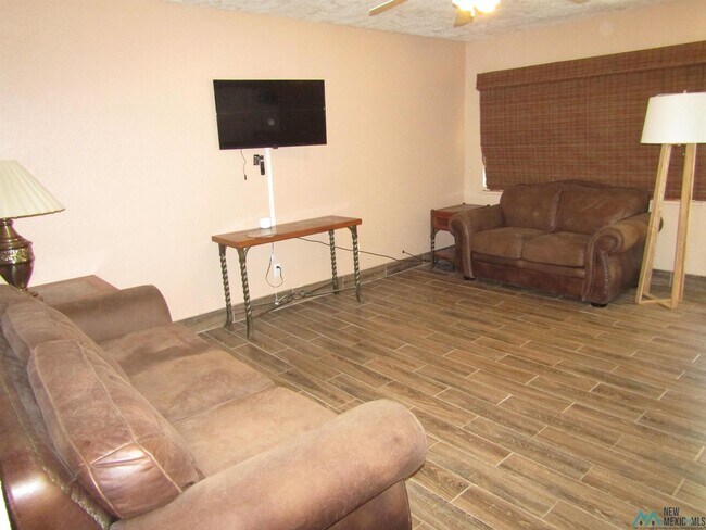 Photo - 904 S 10th St