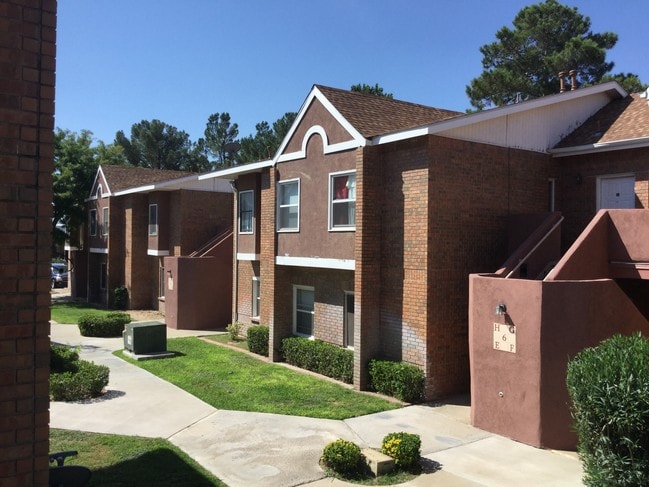Woodcrest Apartments