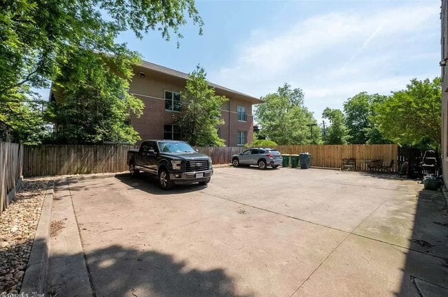 Photo - 504 E 6th St Unit 202