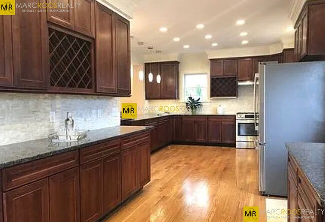 Photo - 52 Rowe St Condo