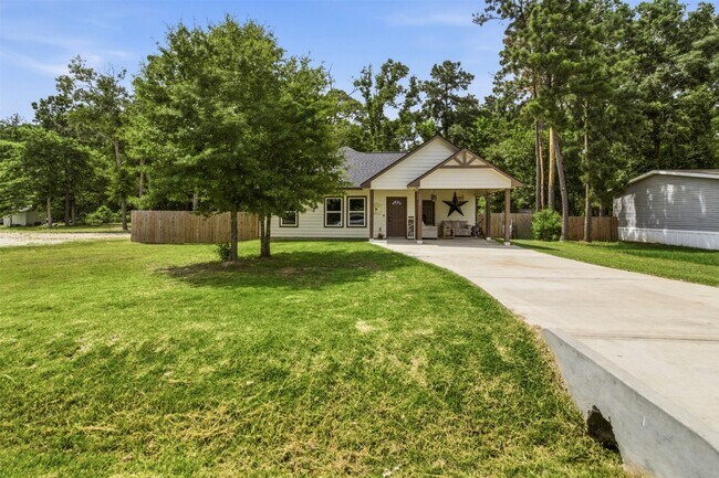 Photo - 16529 Kingsbury Dr