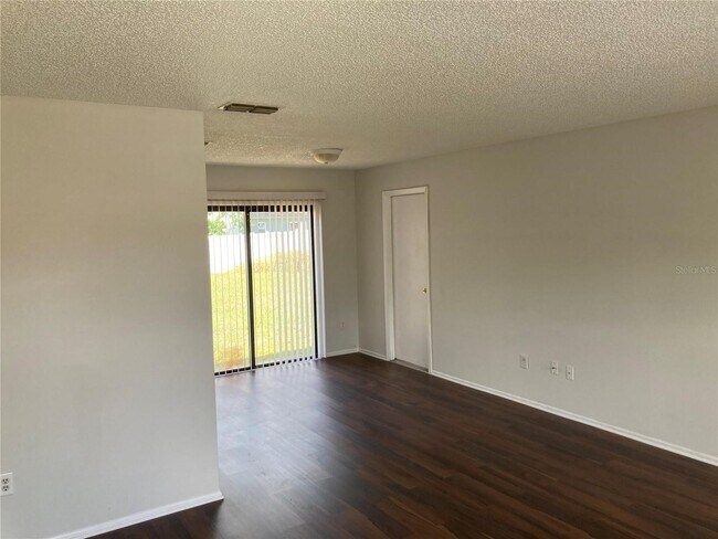 Photo - 2/2 Home in Silver Springs Shores