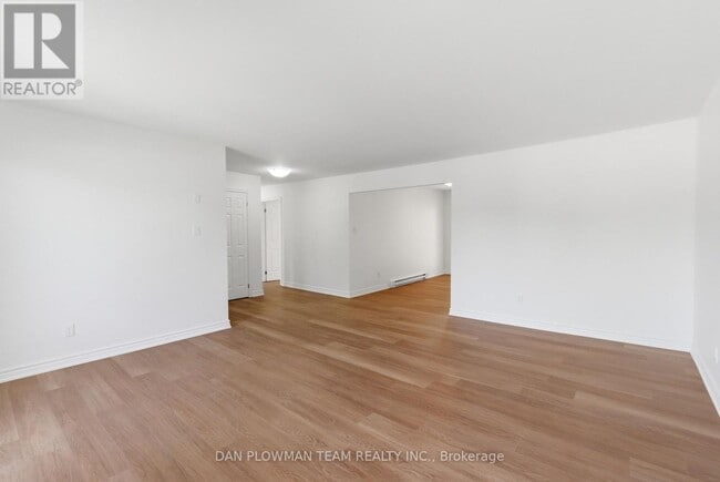 Photo - 176 Nassau St