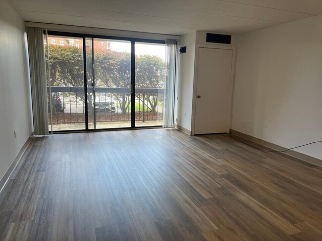 Photo - 1 Pond St Unit 1J