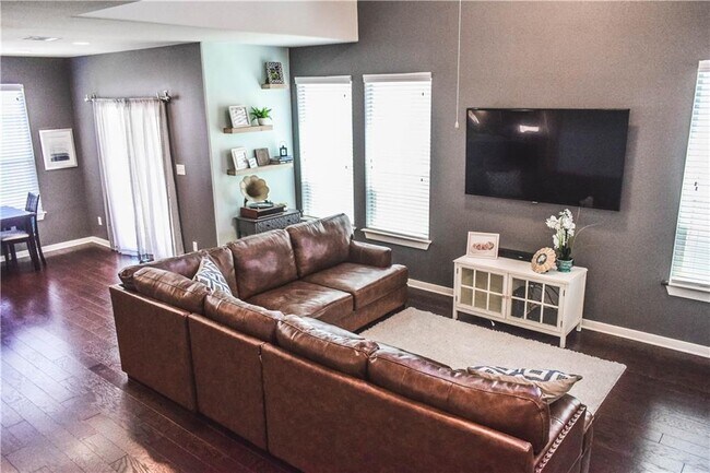 Photo - Excellent, centrally located Austin home!