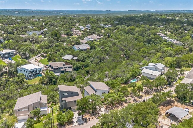 Photo - 2650 Crazyhorse Pass