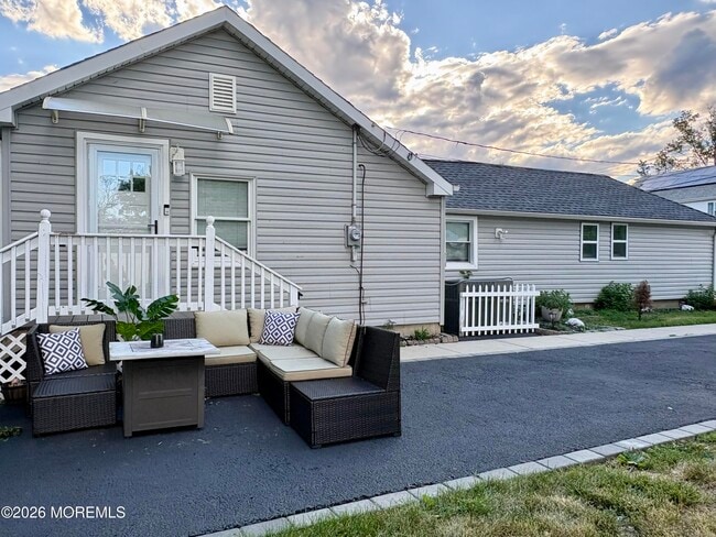 Photo - 628 Columbia Ave