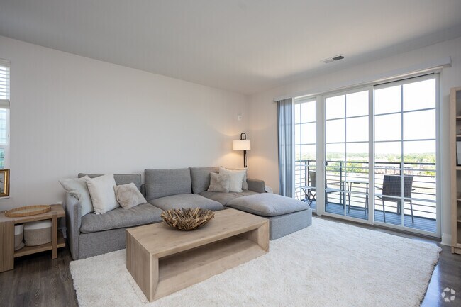 3BR, 2BA - 1,533 SF - Stratford