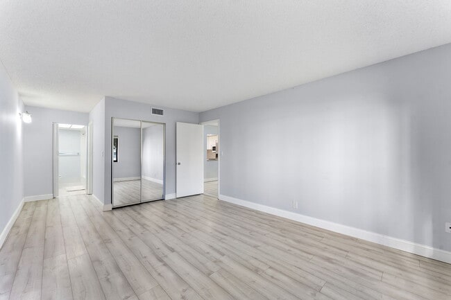 Photo - 9370 SW 8th St Unit 116