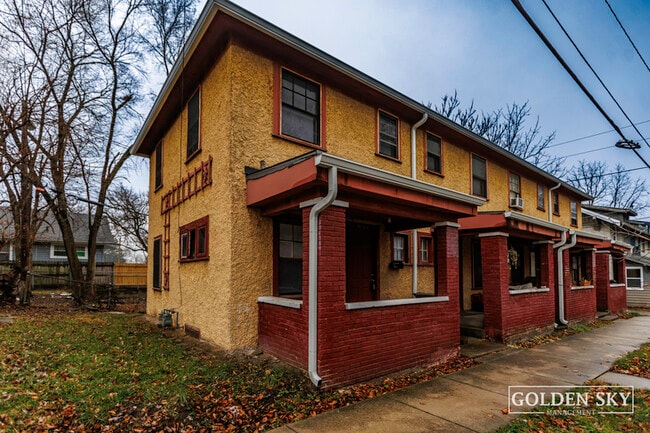 Building Photo - 5123 E Burgess Ave Rental