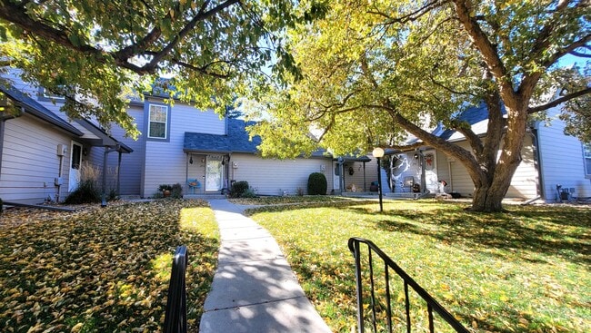 Photo - 294 Cobblestone Dr