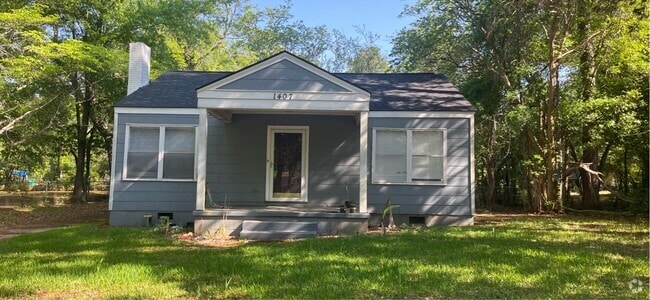 Building Photo - 1407 W Lincoln Ave Rental