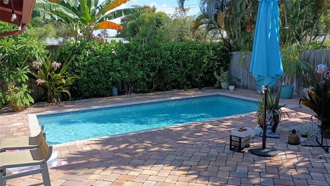 Photo - 803 NE 21st Dr