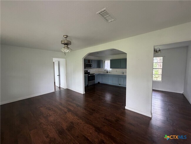 159 Texas Ave