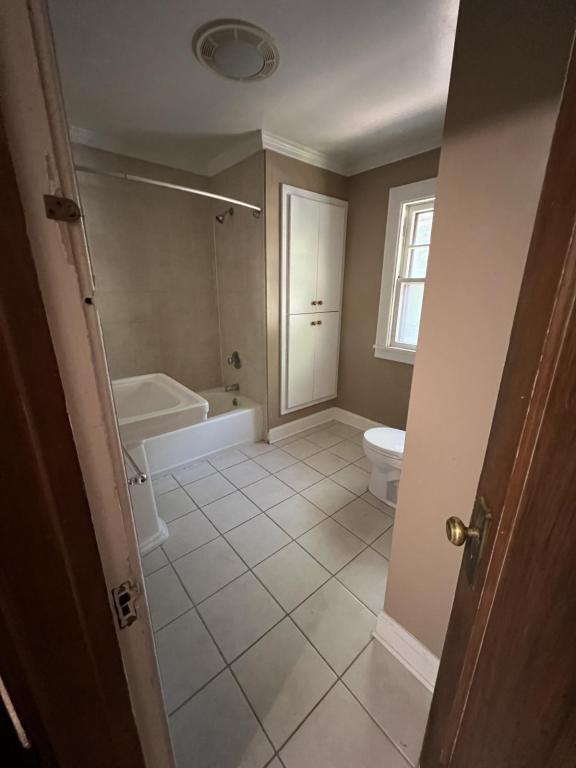 Photo - 1057 Park Ave