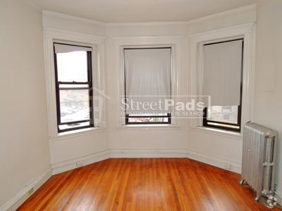 Building Photo - 1 bedroom in Malden MA 02148 Rental