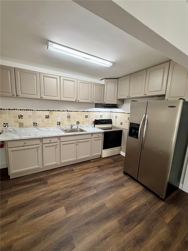Photo - 1200 NW 37th Ave Unit 2