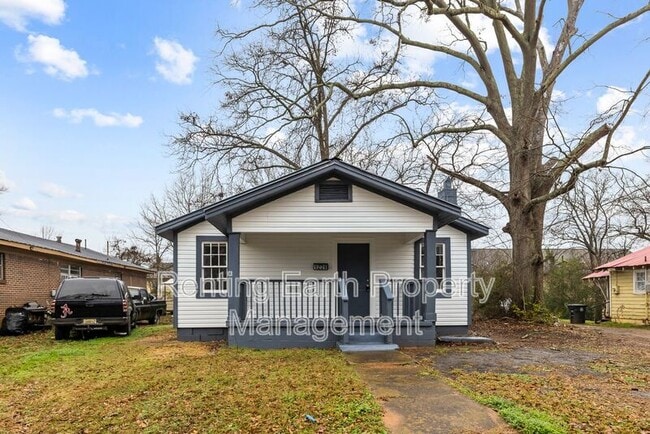 Photo - 1228 19th Pl SW