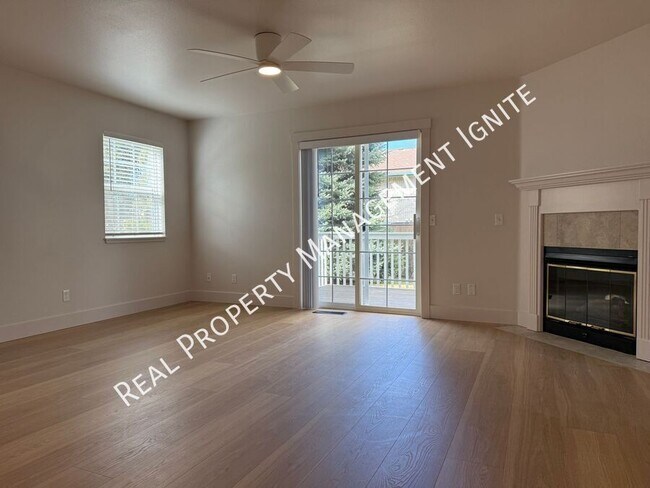 Photo - 1972 NE Sams Loop Unit 4