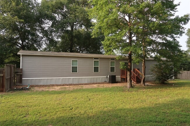 Building Photo - 16338 Crockett Bend Dr