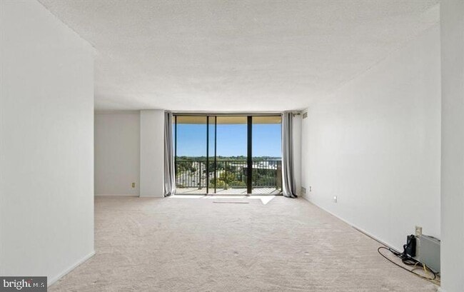 Building Photo - 118 Monroe St Unit 118-1109