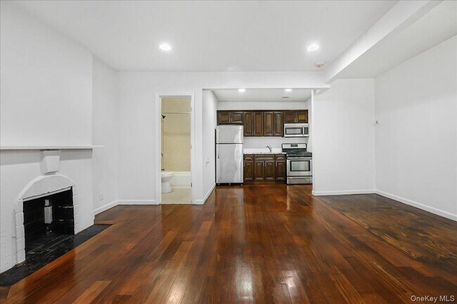 Photo - 53 Linden St