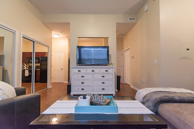 Photo - Morton Grad Apartments