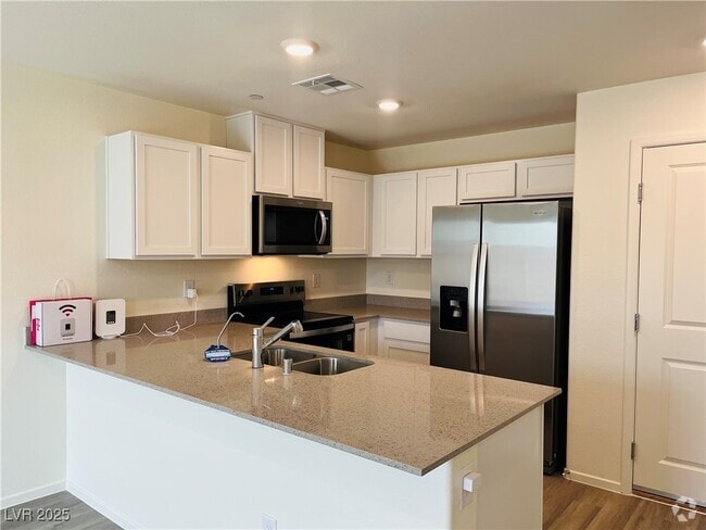 Building Photo - 10160 Mulberry Rdg St Rental