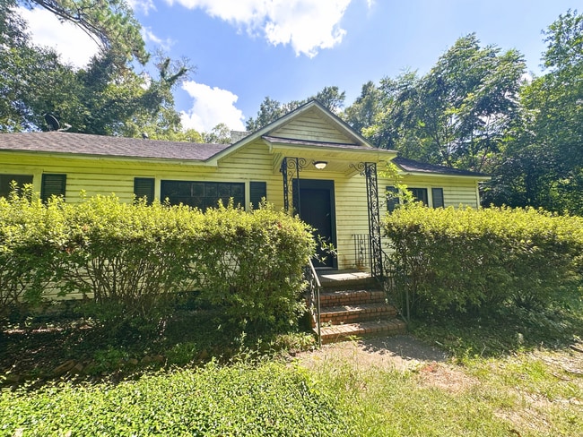 Photo - 4823 Auburn Dr N