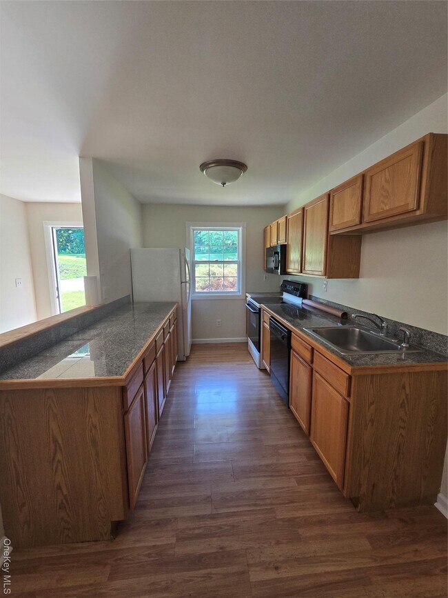 Photo - 18-18 Willow Way Unit 2